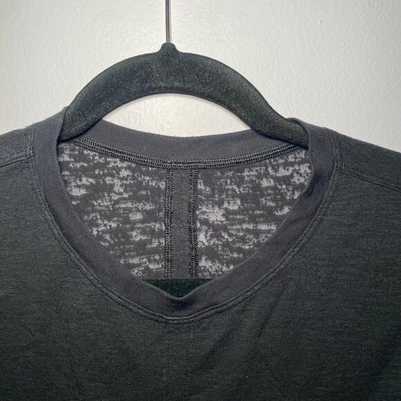 Lululemon Women's size 2 Black Heathered Front Tie Short Sleeve T-Shirt Cropped - Picture 3 of 9